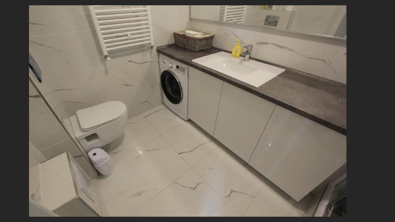 Luxury Exclusive Apartments Skyhouse Exfactor 基希讷乌 外观 照片