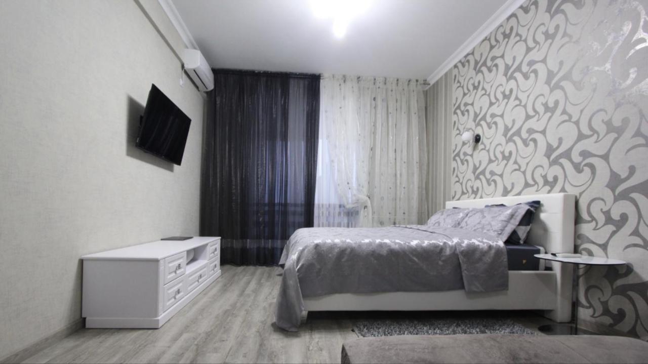 Luxury Exclusive Apartments Skyhouse Exfactor 基希讷乌 外观 照片